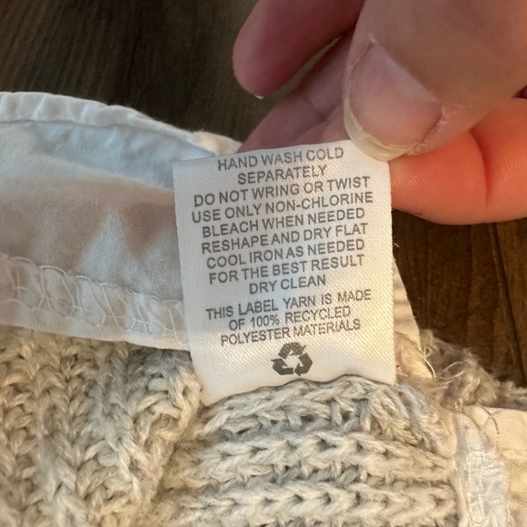 Pink Rose Gray Knit & White Layered Sweater Top – Size M - Picture 8 of 8